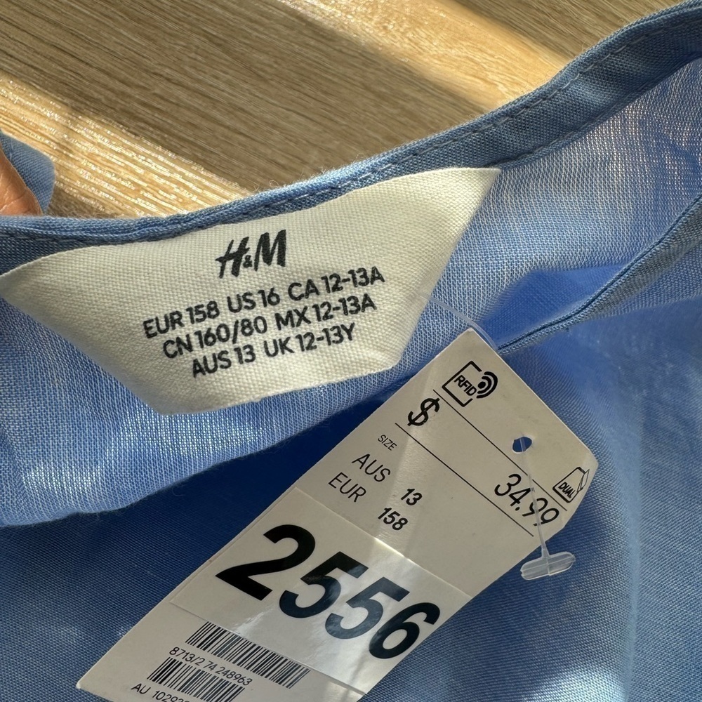 H & M Blue Top / Shorts Set - Picture 6 of 8